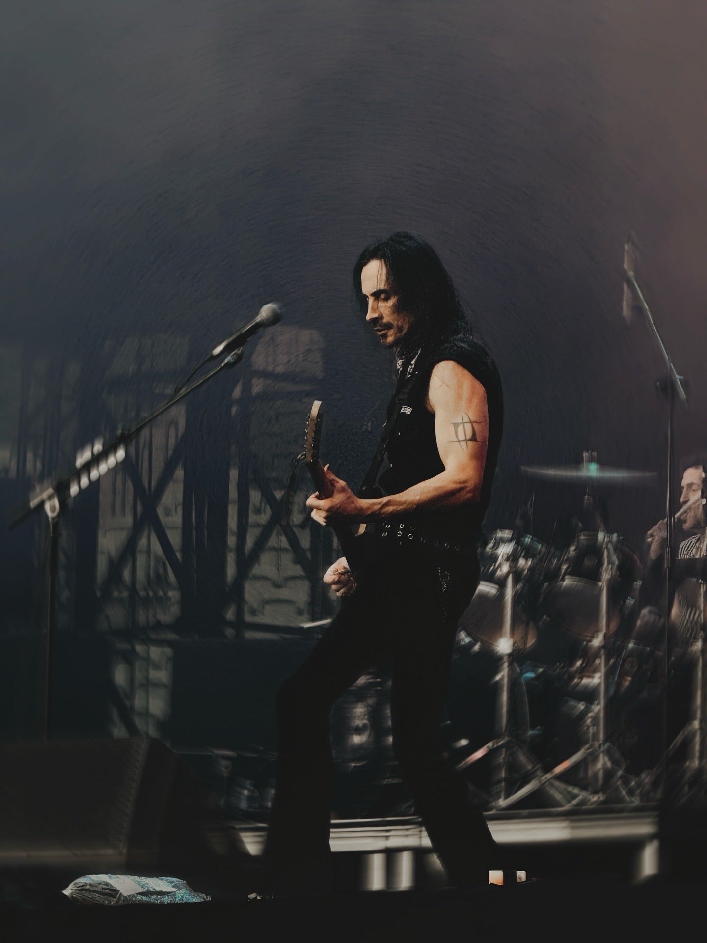 Nuno Bettencourt Lights the Fuse at Monsters of Rock Brazil